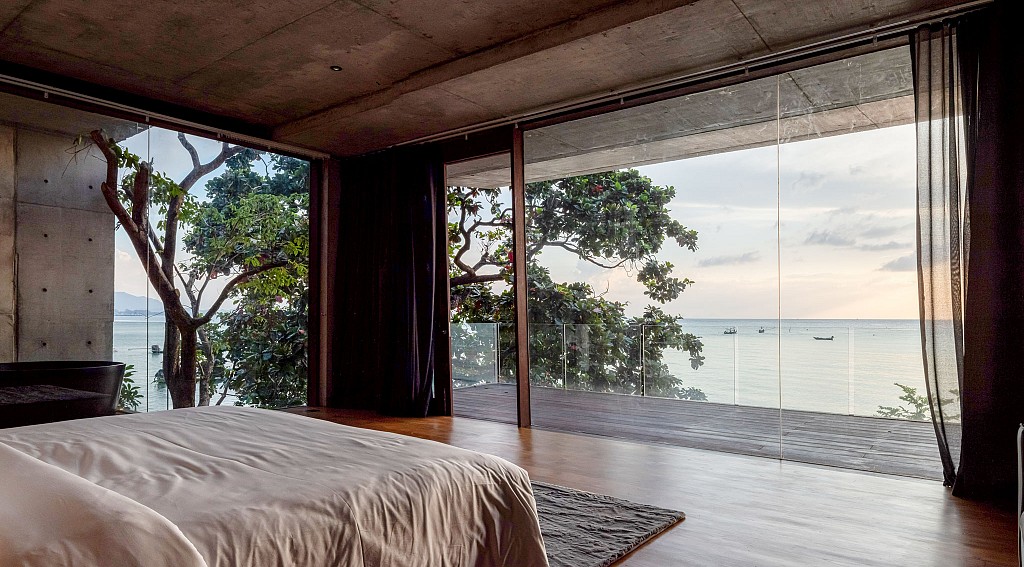 Executive Suite Oceanfront